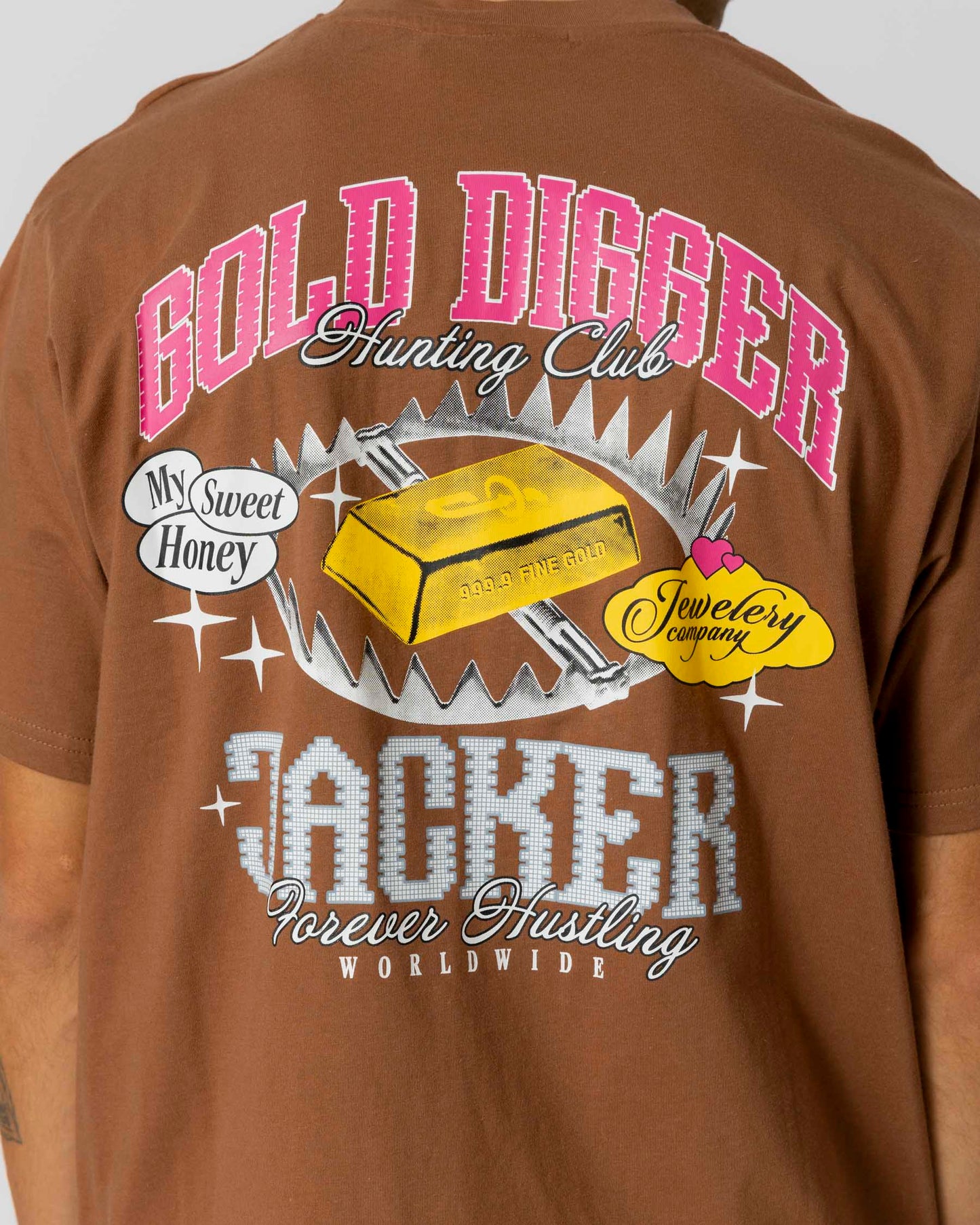 GOLD DIGGER T-SHIRT - BROWN - JACKER